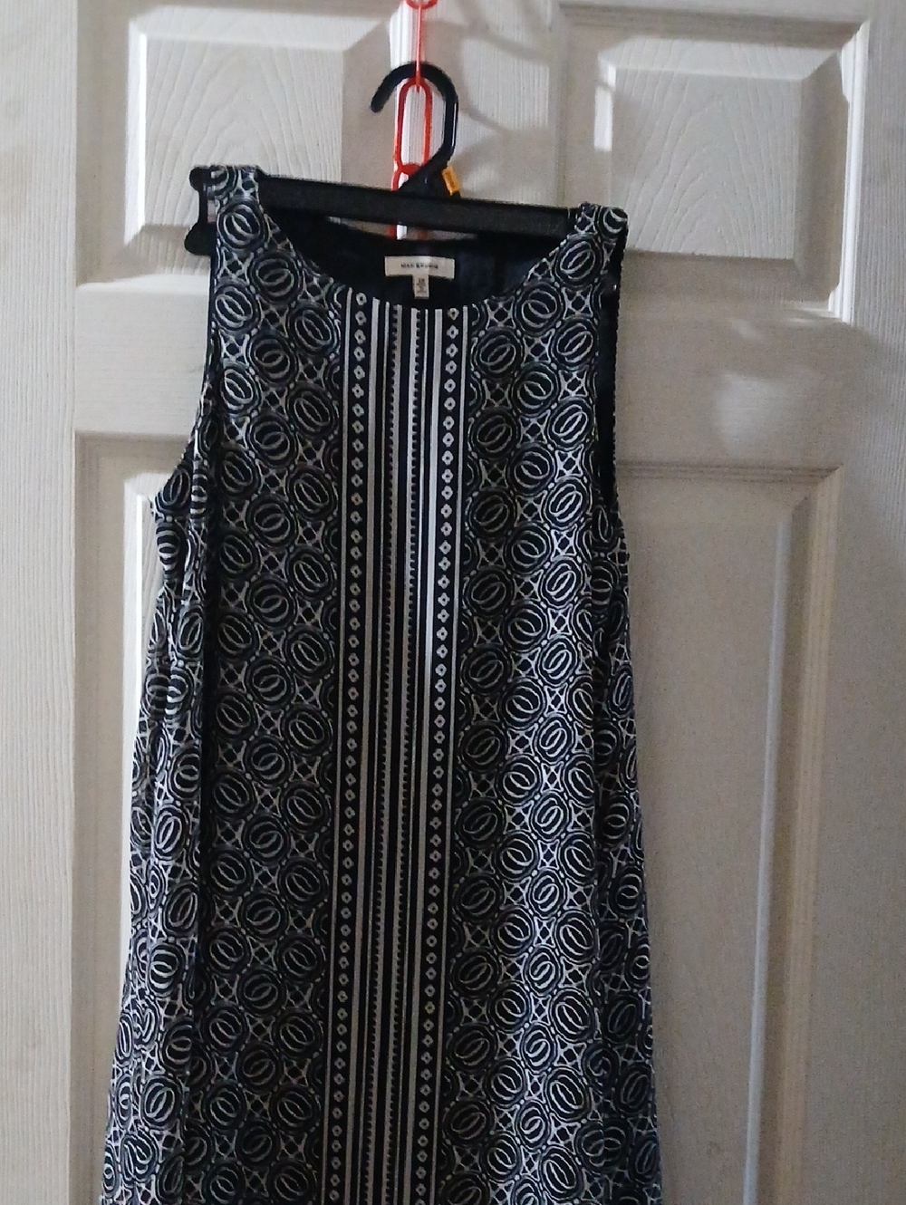 Sleeveless Black & White Printed Midi Dress by Unknown Brand